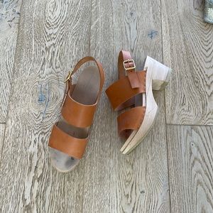 Zuzii clog sandals